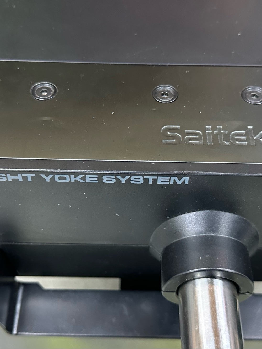 Logitech Black Pro Flight Dual-Handle Yoke with Display and Integrated Controls - Picture 5 of 5